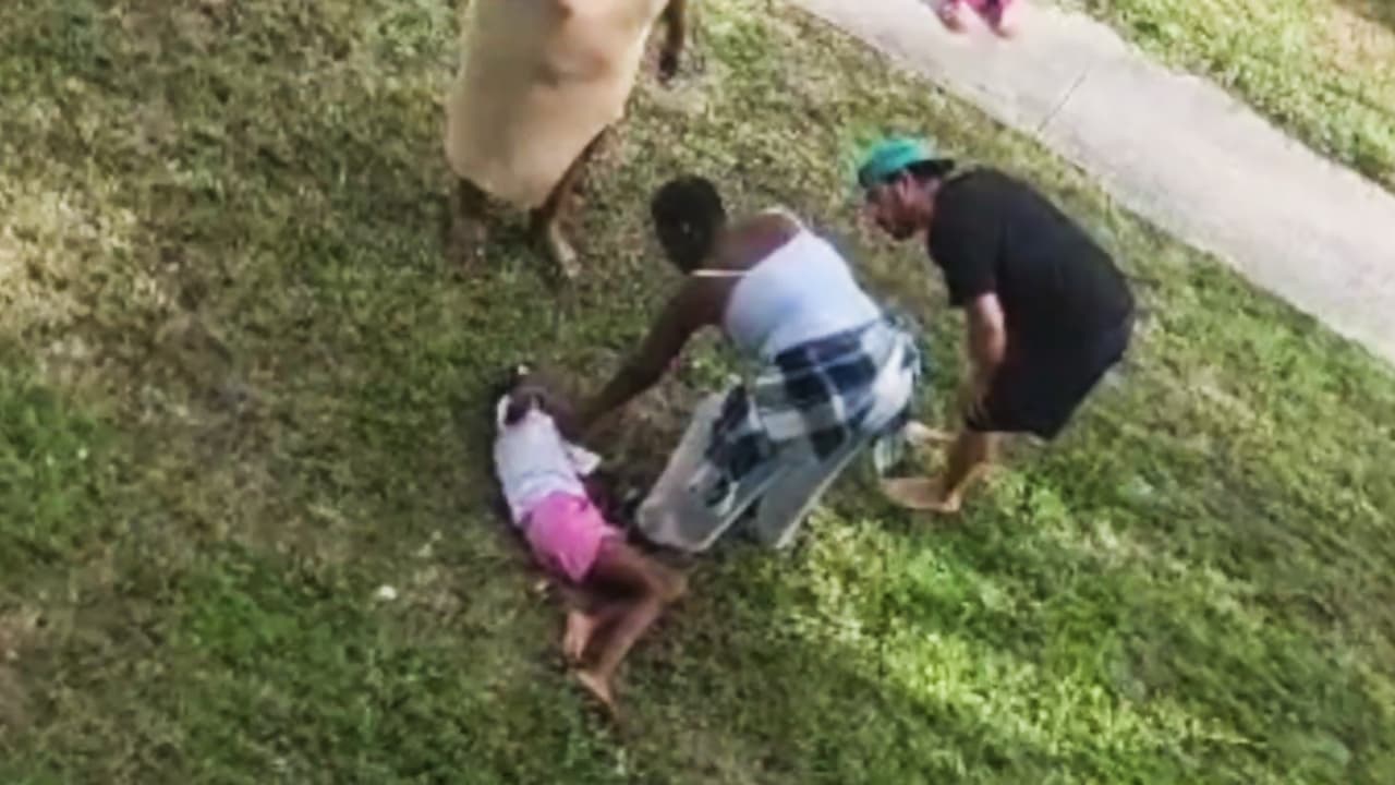 Una niña de 8 años cae al vacío desde el tercer piso de un edificio en North Miami Beach