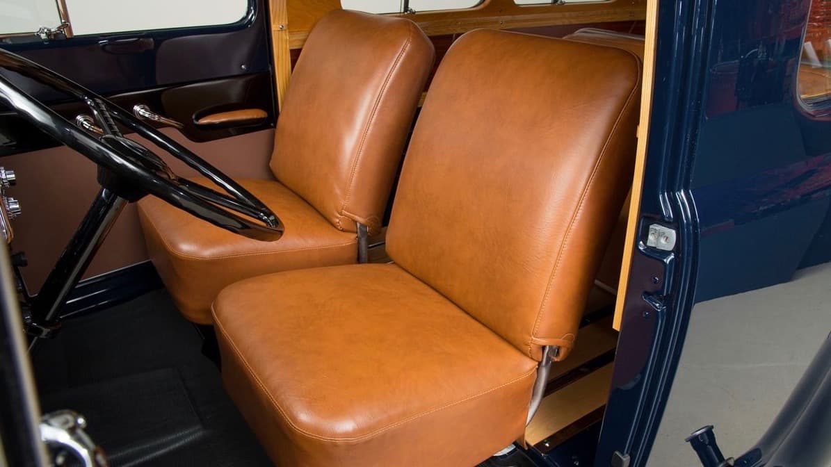 Las butacas delanteras separadas de la Ford Ranger Marmon-Herrington eran una rareza para la época.