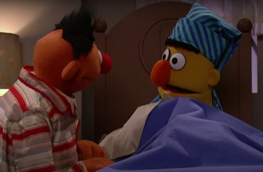Ante esta revelación la compañía Sesame Workshop negó vía Twitter que Beto y Enrique tuvieran alguna preferencia sexual. Eso sí, en Internet algunos fans del programa, que ya crecieron, le dan la razón a Saltzman y hasta los han convertido en símbolos LGBT+.