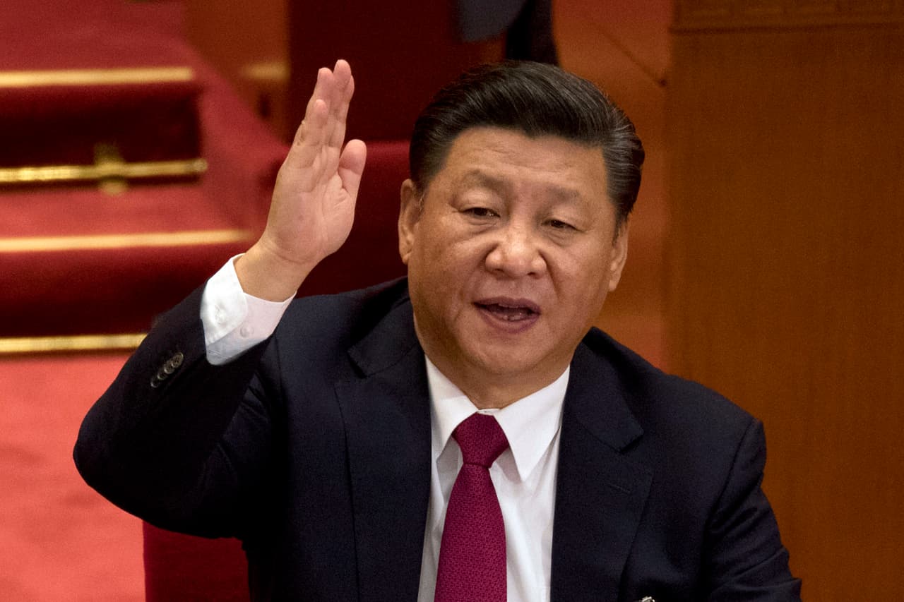 El presidente Xi Jinping, el que ha conseguido el mayor poder en los últimos 40 años y sin sucesor inmediato.
