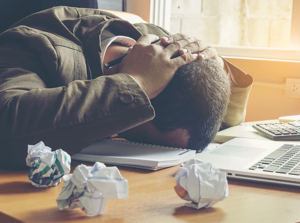 <b>Salud</b>
<br>Muchos problemas de salud están asociados a la tensión nerviosa y al estrés. Relájate y descansa tu mente. La energía planetaria que estás recibiendo te inspira a la contemplación.