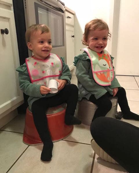 Azzul y Olivia son el nombre de estas pequeñas que le han robado el corazón al actor.