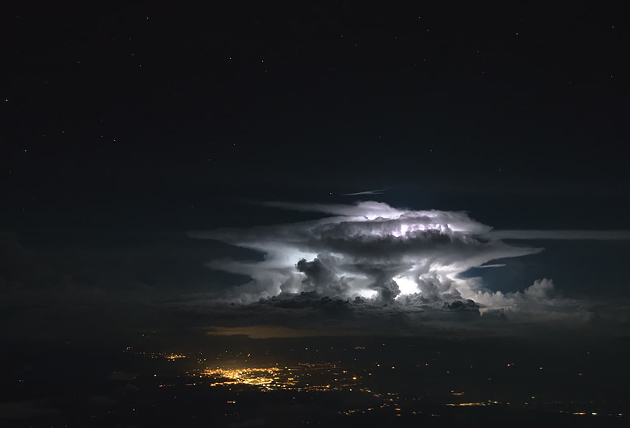 "For the photo to be clear in part you have to be lucky because the plane must be flying in a calm air, without turbulence, so that the camera remains stable," added Borja, who in his Instagram account showcases his photos to more than 70,000 followers. This storm was photographed over the Andes mountain range in Colombia in 2018.