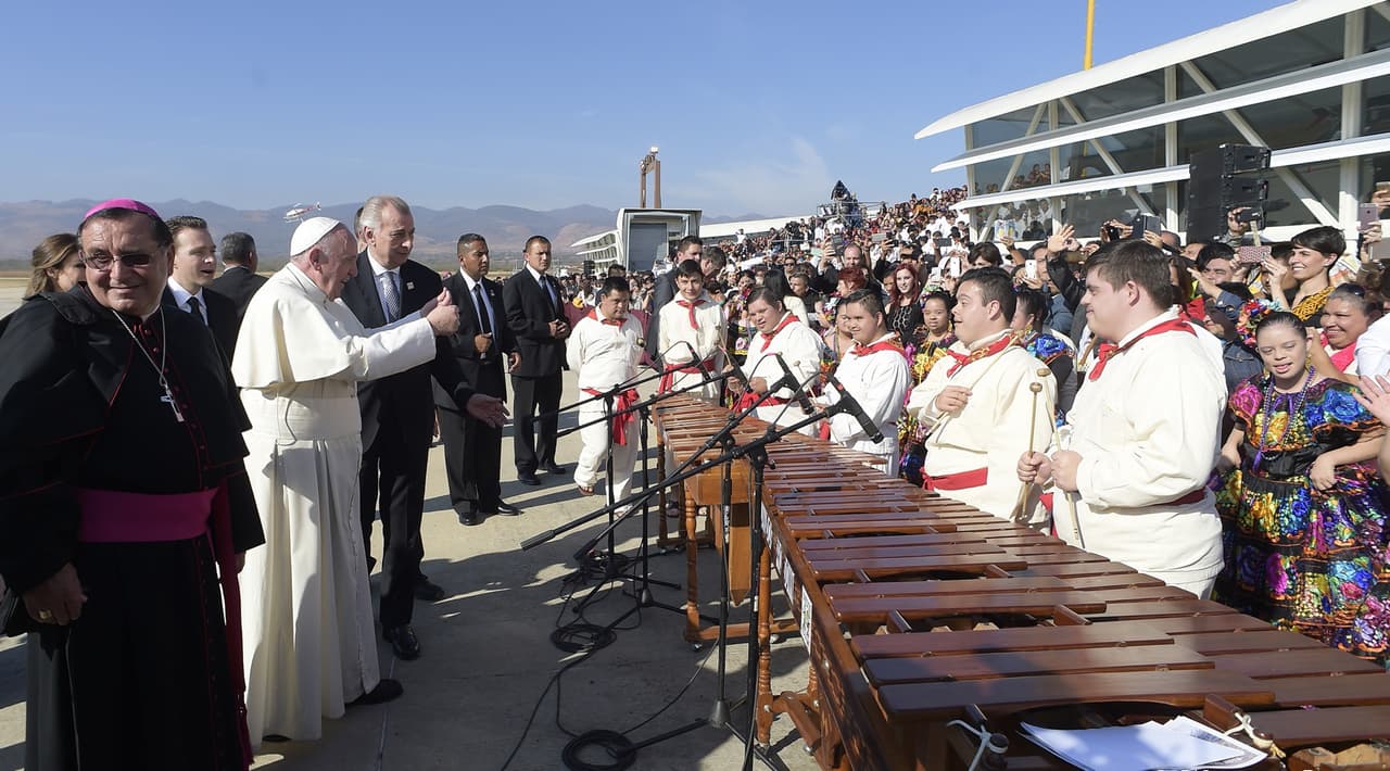 El lunes, fue recibido con gran alegría por los chiapanecos en el aeropuerto.