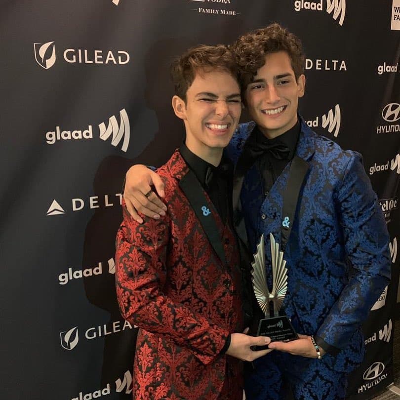 Dicho premio a la telenovela producida por Juan Osorio, reconoció el buen manejo que tuvo la representación de la comunidad LGBTQ dentro de la televisión de habla hispana.