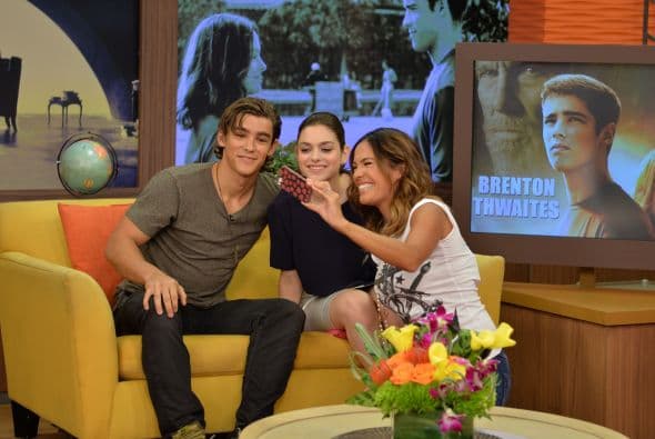 Karla también se tomó la foto con nuestras estrellas invitadas. Esperamos que vuelvan pronto.