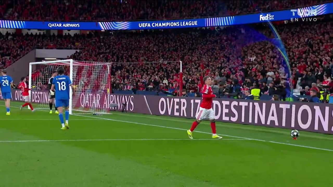 ¡TIRO ATAJADO! disparo por Tomás Araújo.