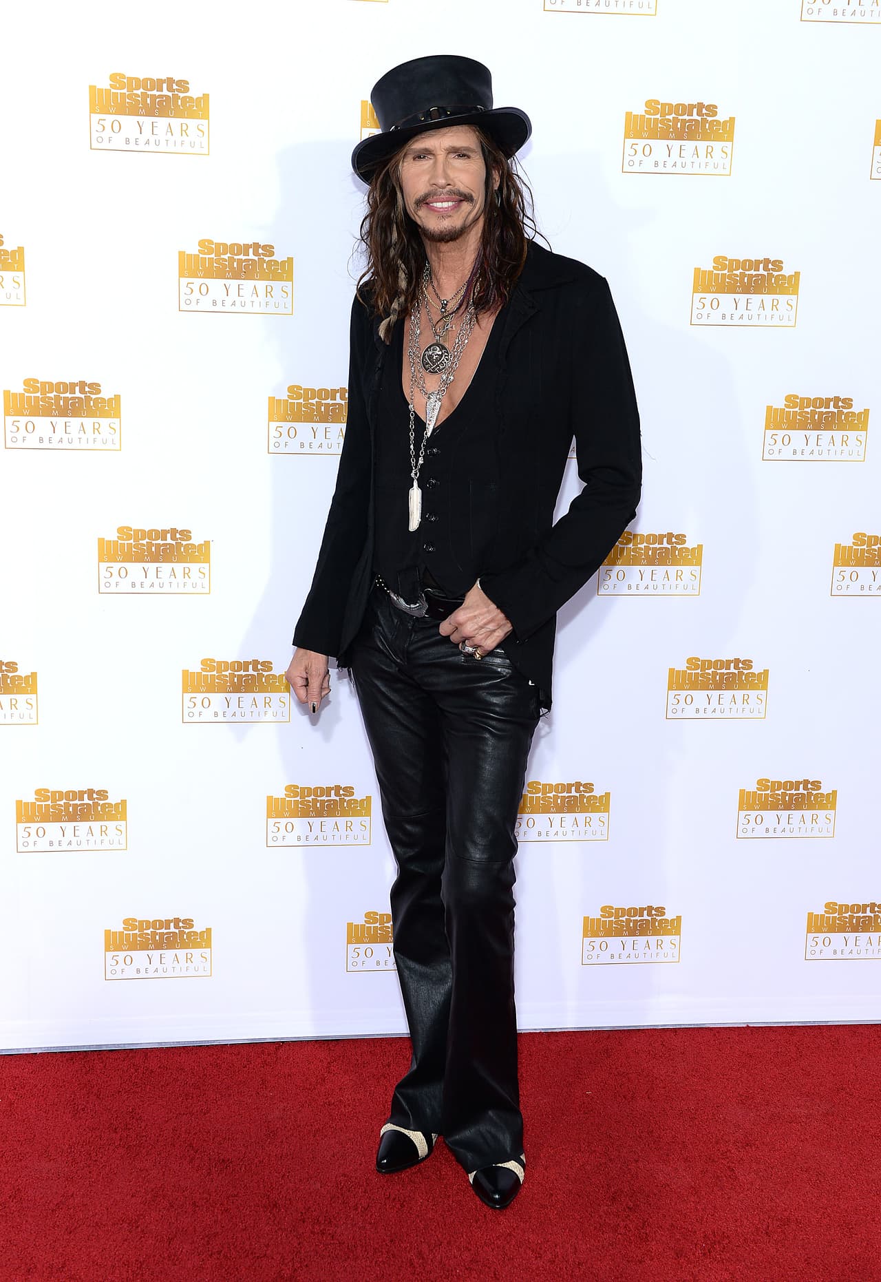 ¿Quién diría que Steven Tyler es el padre de Liv Tyler? ¡Ella se parece más a su mamá, pero sacó el gusto musical de su papá!