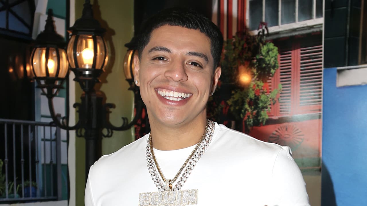 A un día de Premios Juventud 2022, Eduin Caz aún no sabe qué 'outfits' usará