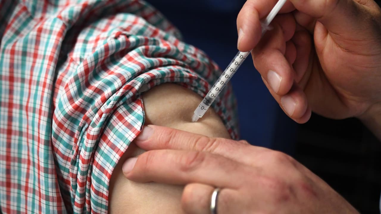 Muchos residentes que viven en los “códigos de prioridad” para la vacuna siguen sin cita