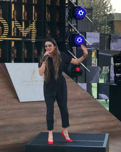 Mientras que 
<a href="https://www.univision.com/shows/reto-4-elementos/conoce-al-nuevo-equipo-de-los-comediantes-video">Mónica</a> es parte del elenco de 'standuperos' del canal Comedy Central.