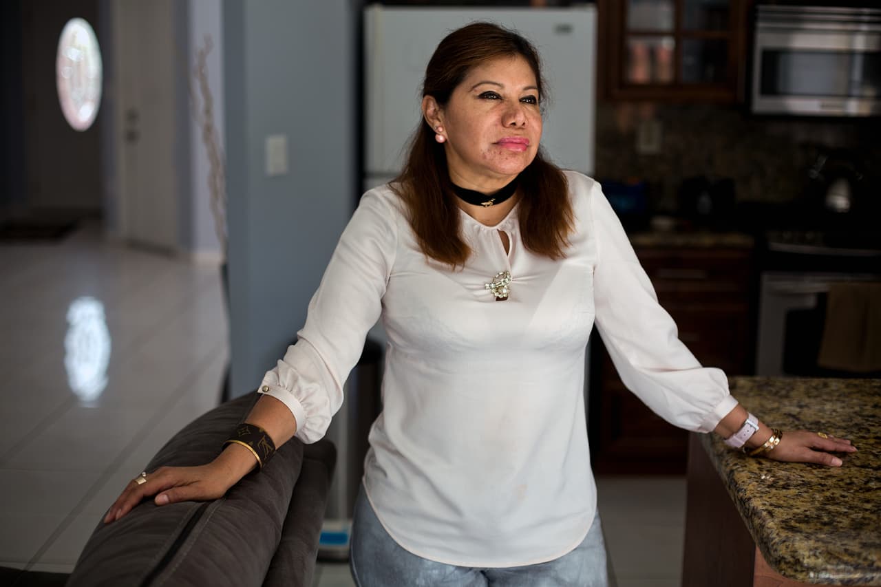 Lucia Escobar at her home in Miami, FL on Thursday, July 6, 2017. (Photo by Scott McIntyre for ProPublica)