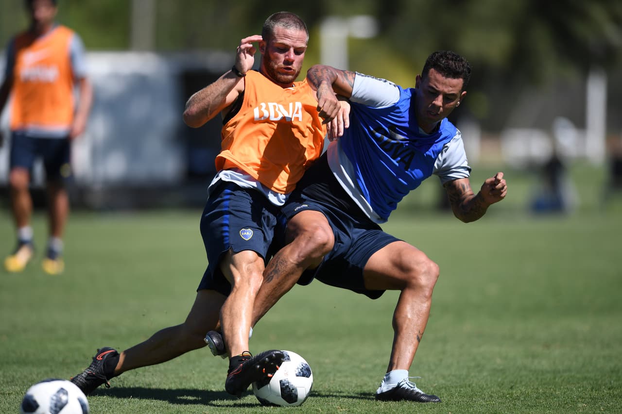 Este problema de agresión de género ha hecho que él y su compañero y compatriota, Wilmar Barrios, fueran separados del equipo, en una denuncia que también preocupa a la selección colombiana.