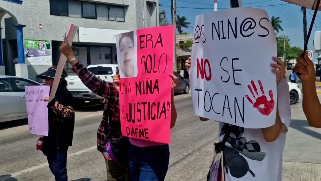 Mamá de Dafne, la joven que murió en campamento de academia militar, pide ayuda para dar con responsables