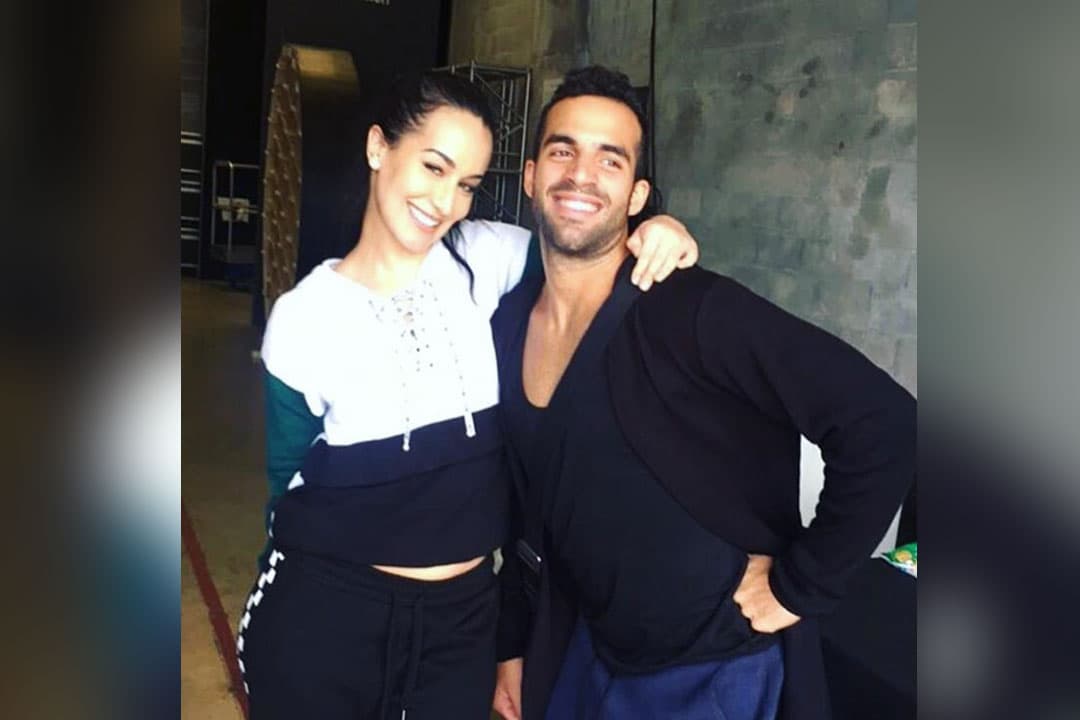 Las poses para las fotografías son otra de su especialidad, tal y como lo demostró aquí junto a Victoria 'La Mala'.