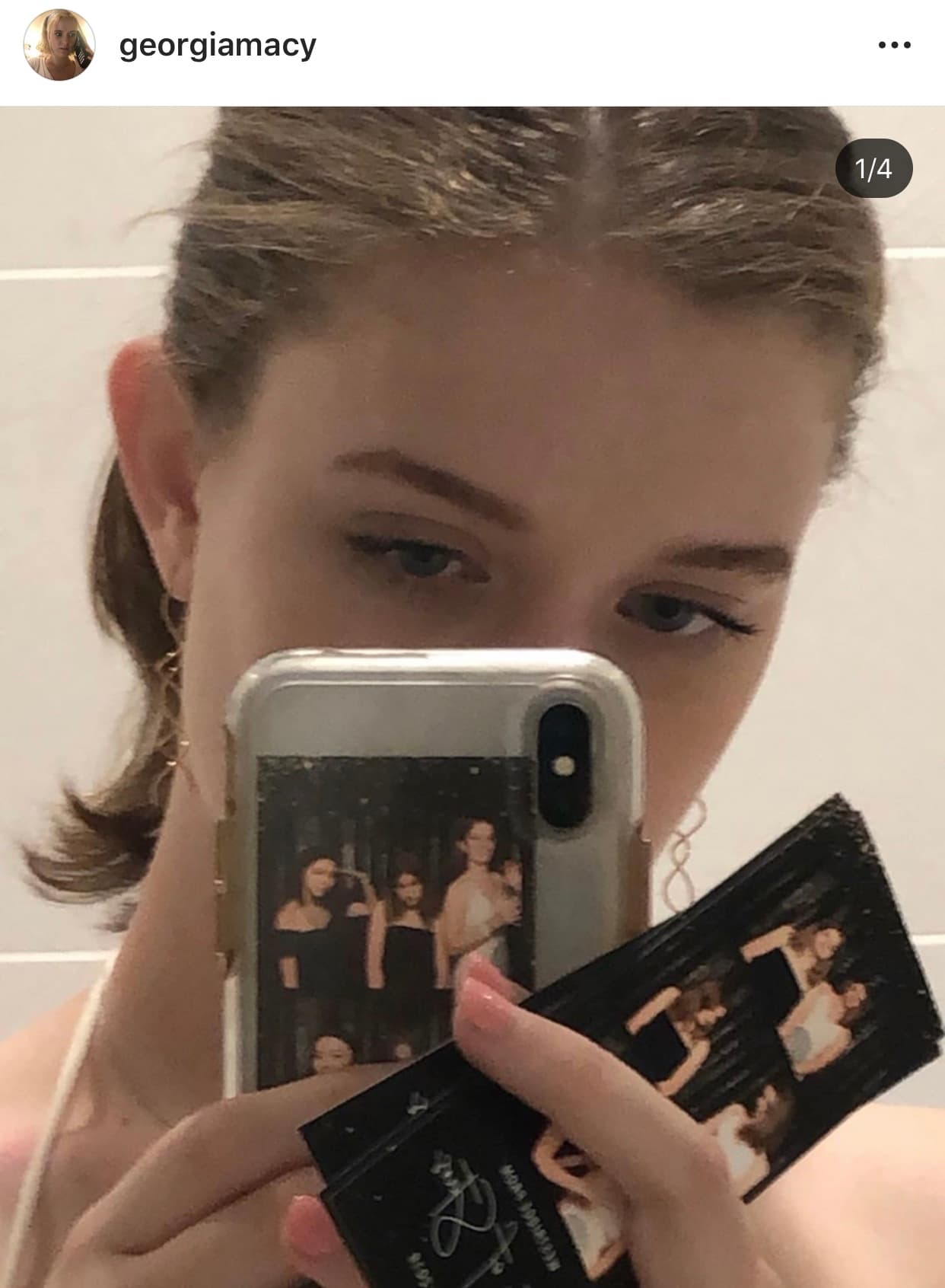 Las publicaciones de Georgia Macy (en foto) suceden después de que se diera a conocer que su hermana mayor, Sophia Grace de 19 años, estuviera envuelta en la que es calificada como la gran estafa de las admisiones universitarias en Estados Unidos, debido a que su madre 
<b><a href="https://www.univision.com/famosos/la-actriz-felicity-huffman-no-paso-en-soledad-su-primer-fin-de-semana-en-la-carcel-fotos">Felicity Huffman estuvo implicada.</a></b>
<br>