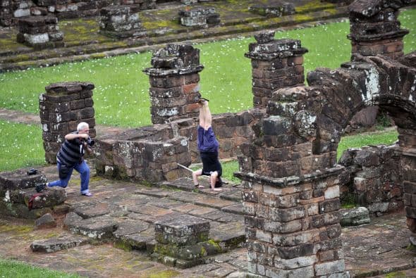 En Paraguay los vestigios de la orden de misioneros jesuitas que llegó a evangelizar a las tribus idígenas, siguen dando cuenta de la historia y la fe del pueblo guaraní.