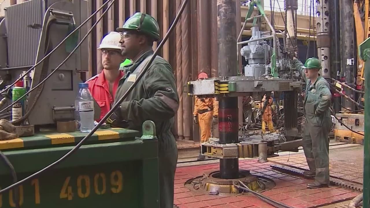 EEUU y Venezuela firman multimillonario acuerdo petrolero que genera dudas entre expertos