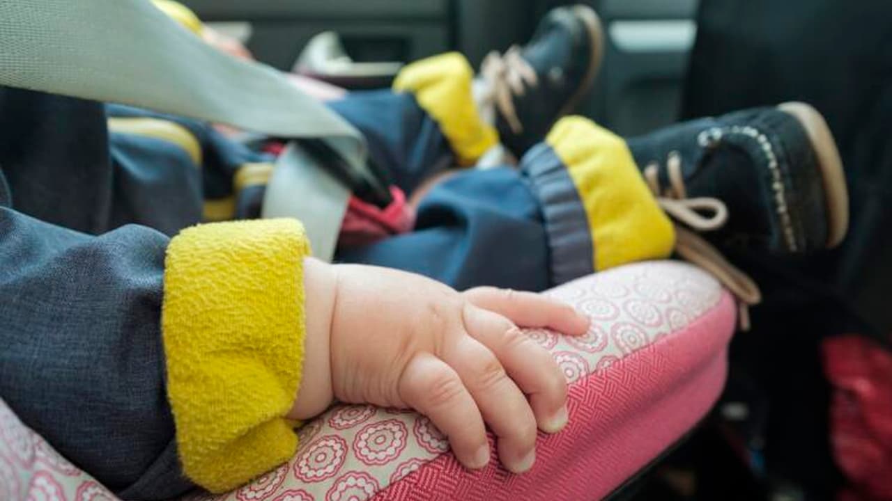 Bebé muere tras ser abandonado en un automóvil al norte de Arizona; es la segunda víctima en el año