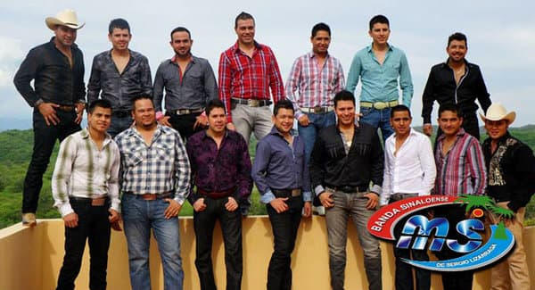La historia de la Banda MS se remonta apenas a 16 años de carrera, un grupo de jóvenes músicos que se juntaron para cantar en fiestas y eventos privados en Mazatlán. Tenían en mente algún día triunfar en la música y esto solo lo lograrían con temas originales y un estilo que los diferenciara de las demás bandas de su estado natal Sinaloa.