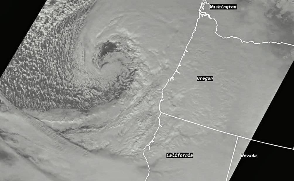 Se espera que más de 55 millones de personas vuelen o conduzcan fuera de sus ciudades durante una de las semanas de viaje más concurridas del año. Pero es muy posible que muchas tengan que interrumpir o modificar sus planes.