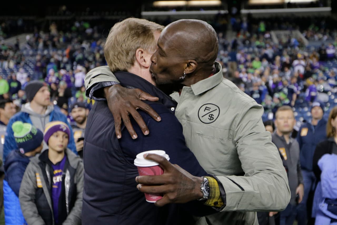 Comisionado Roger Goodell ofrece disculpas a Colin Kaepernick