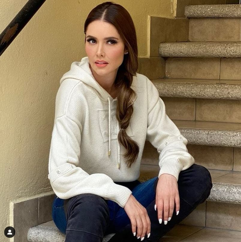 Sin embargo, para Marlene Favela, esta controversia no debería de existir y así reaccionó ante el 'enfrentamiento'. 
<br>