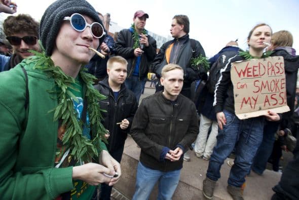 La encuesta reveló que este respaldo se incrementó en 11% desde el 2010, aunque el alcance de la medición resultó dramático al compararse con el respaldo de apenas 12 por ciento que registraba en 1969, según la institución privada. Ver toda la información