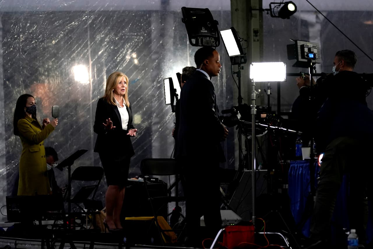 Entre los invitados de Trump se encuentran su esposa, la primera dama Melania Trump, y sus cuatro hijos adultos.
<br>