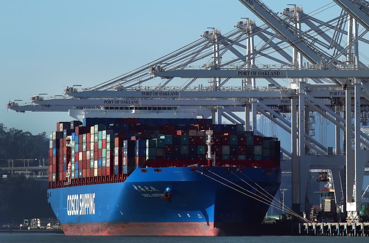 La intervención del gobierno en el comercio internacional también puede ser mala para los consumidores