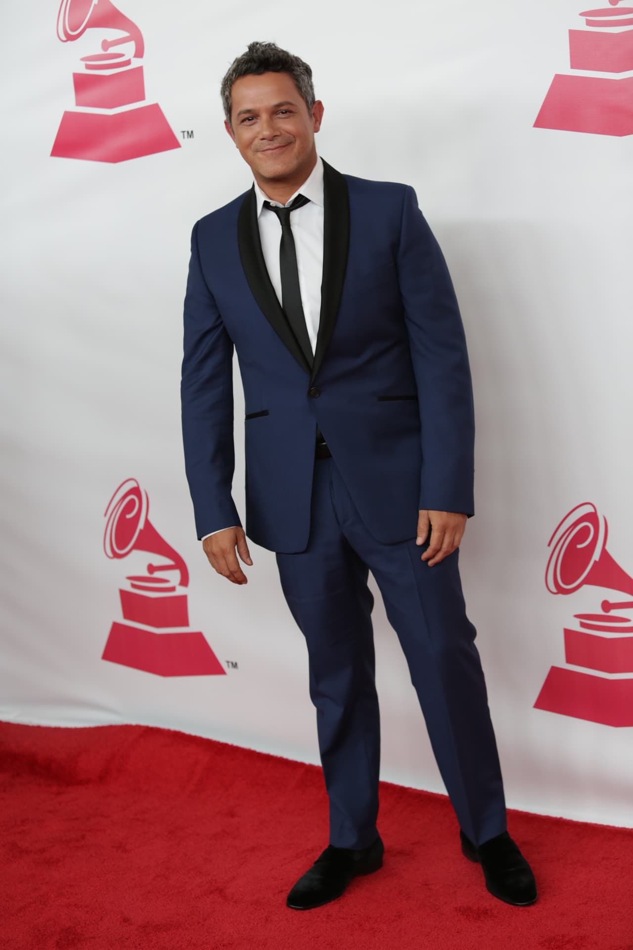 Una alfombra donde predominó la pureza del blanco, así estuvo la ceremonia de Persona del Año donde el homenajeado fue Roberto Carlos.