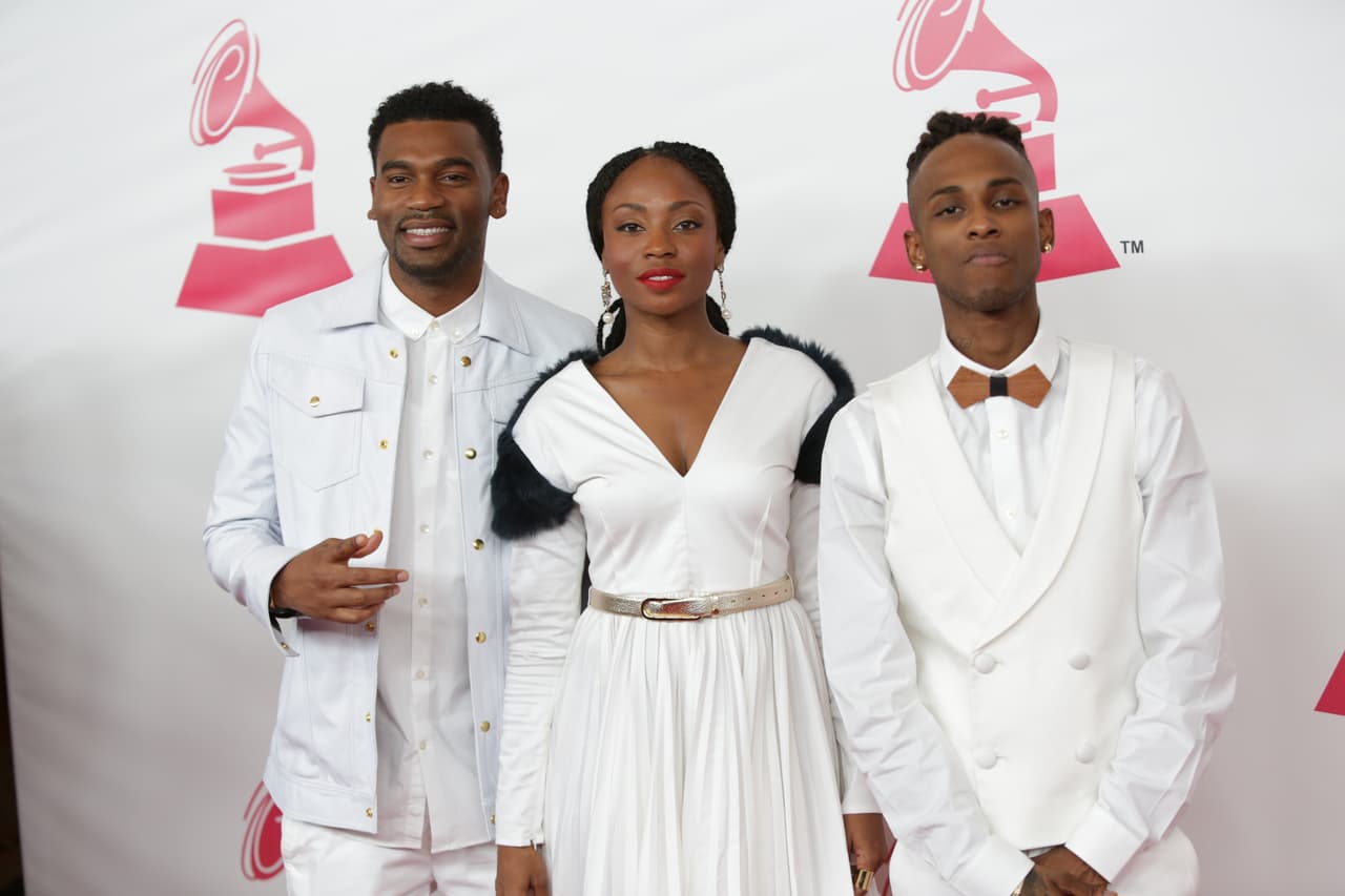 Una alfombra donde predominó la pureza del blanco, así estuvo la ceremonia de Persona del Año donde el homenajeado fue Roberto Carlos.