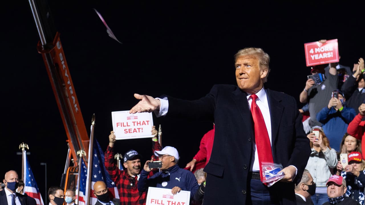 Trump quiere que California, Illinois y Nueva York se vayan al infierno