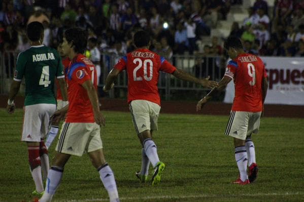 Chivas gana su primer partido de preparación