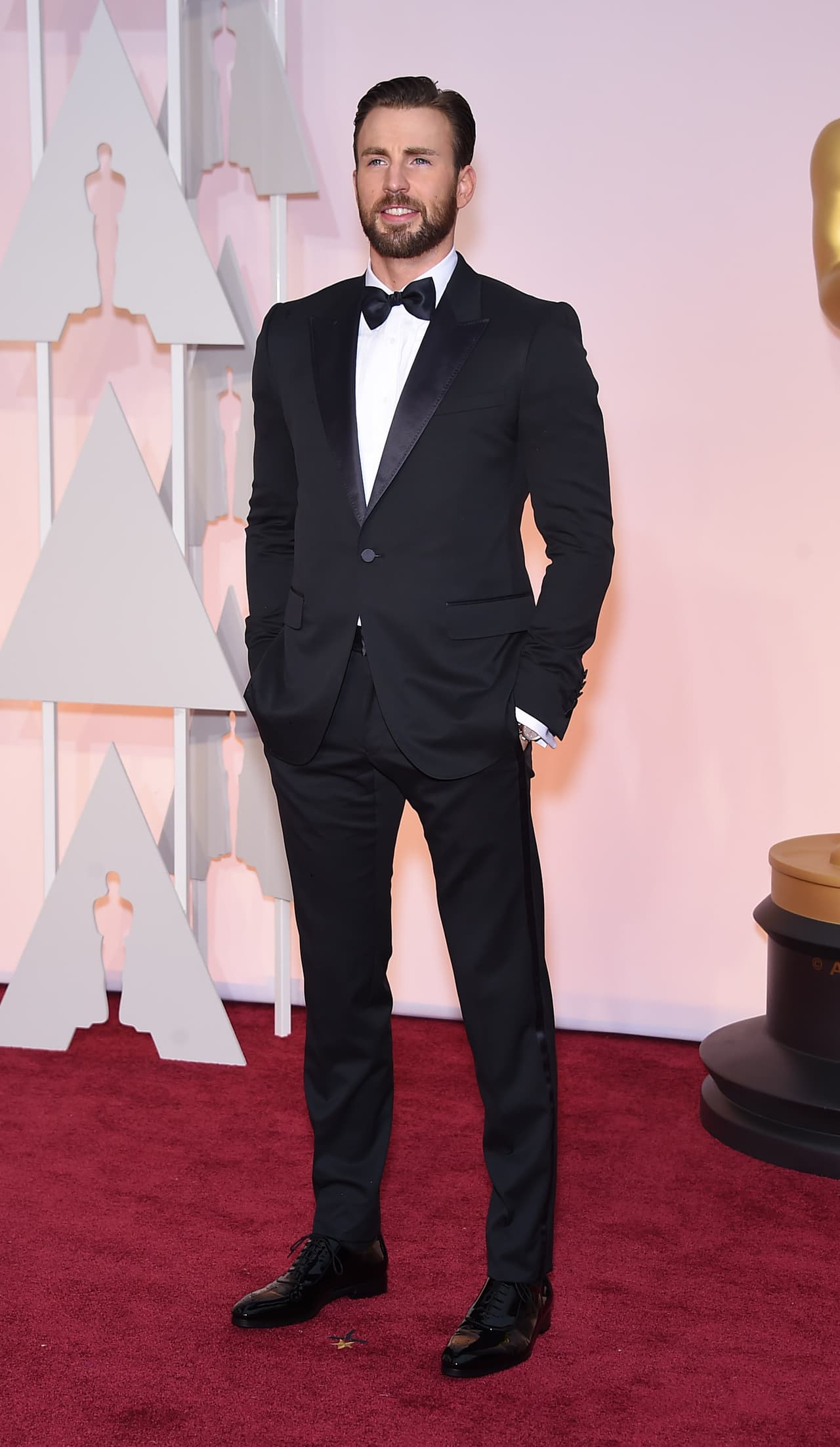 Tal vez Chris Evans cuando iba al colegio nunca imagino que los superhéroes que admiraba años más tarde los interpretaría.