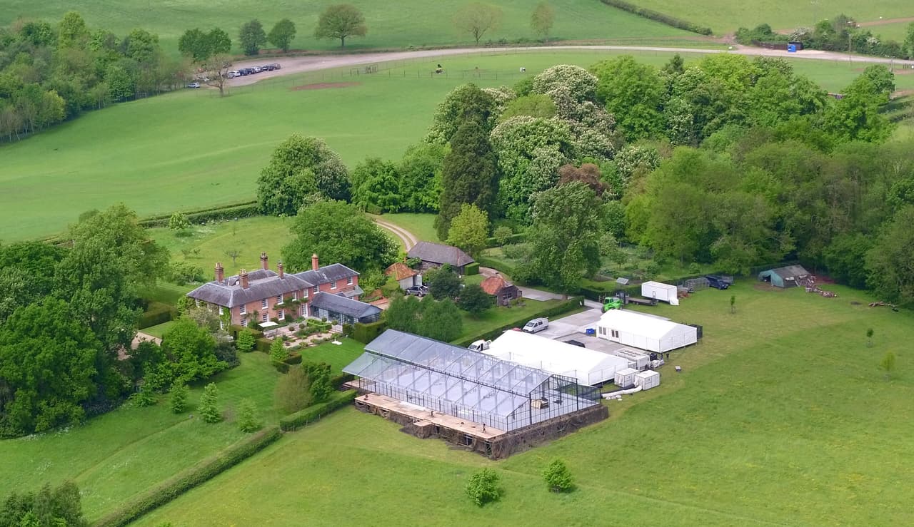 Se estima que el costo del "palacio de cristal" es de 110,000 dólares.