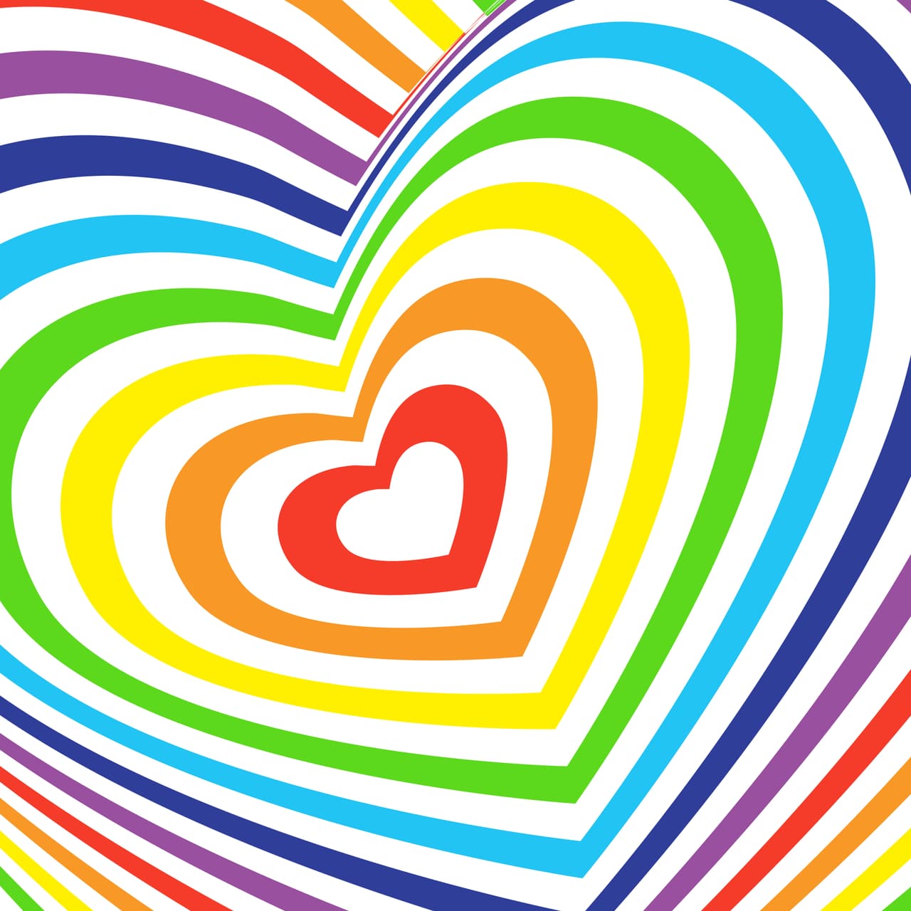 Alrededor de la línea de tu frente colorea con otro delineador de tu preferencia y difumina con el negro previamente trazado.