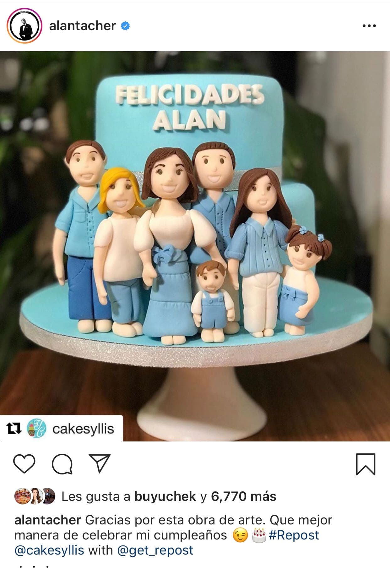 Tacher estuvo muy consentido, especialmente con este pastel de cumpleaños, en el que se representa a los integrantes de su familia y el cual se lo envío justamente la producción de Despierta América.
<br>