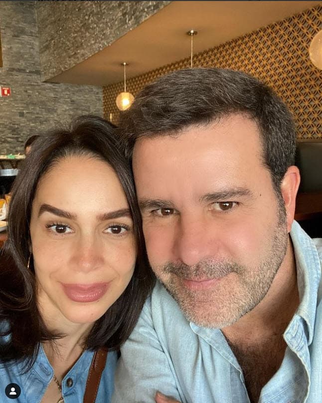 Compartió que Eduardo Capetillo, esposo de la actriz, estuvo al pendiente de cada uno de los detalles.
<br>