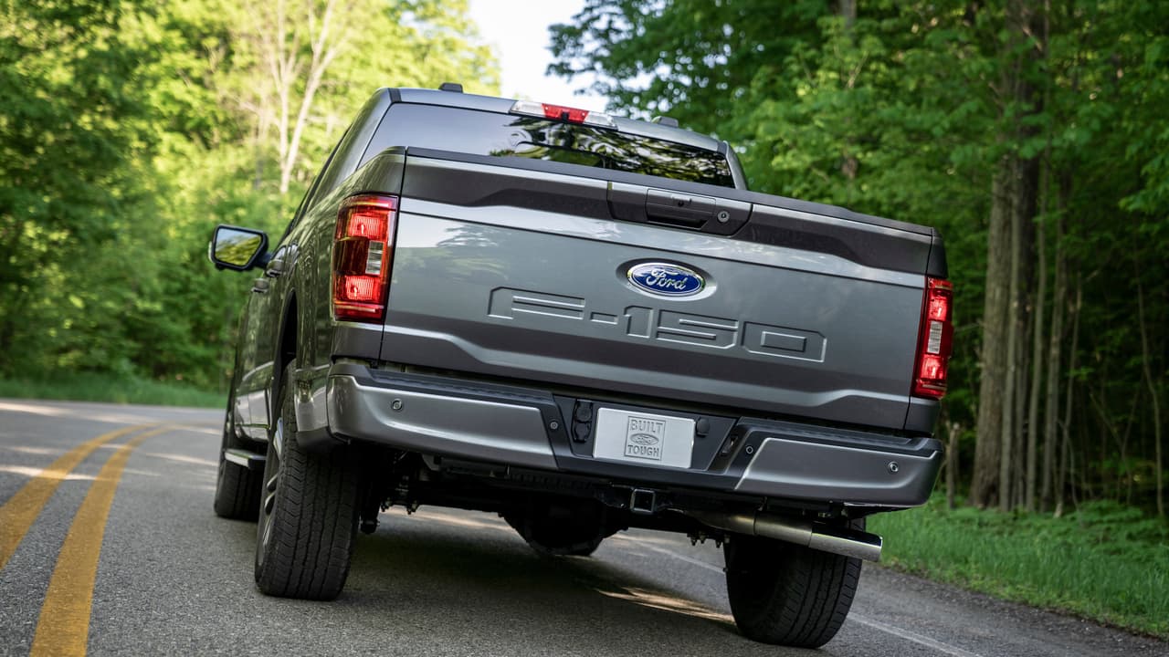 La Ford F-150 2021 híbrida será capaz de recorrer 700 millas por tanque y será también la más poderosa de la línea (hasta que llegue la nueva F-150 Raptor)