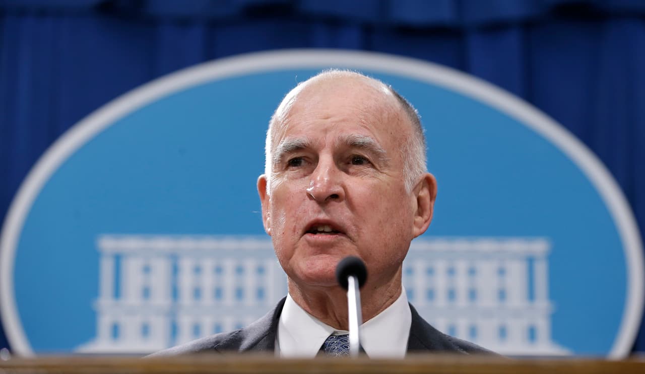 Gobernador de California promete defender a los indocumentados del gobierno de Trump 