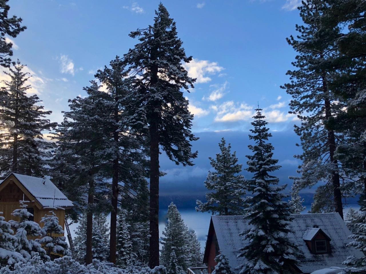 En el condado de
<b>Placer,</b> el precio promedio de una casa en
<b>venta es de 599,000 dólares</b>. Esto significa que para adquirir una vivienda se necesitan al menos
<b>$109,200 de salario y el pago mensual sería de 2,730 dólares.</b>