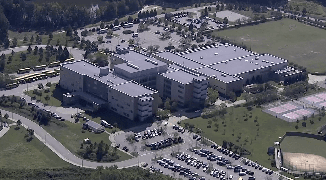 Alerta de "código rojo" en escuela secundaria del condado de Wake por presunta amenaza