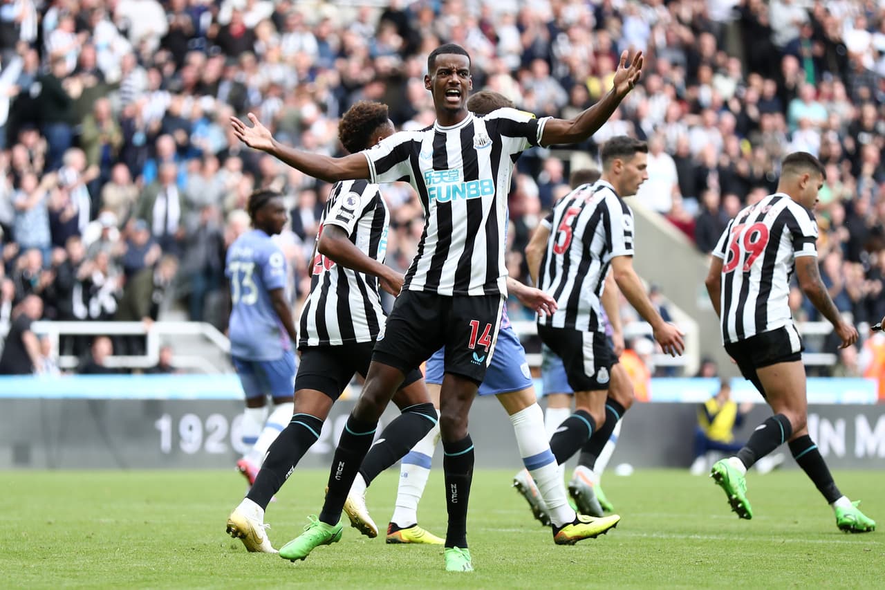 Newcastle United le empató 1-1 al Bournemouth con gol de penal de Alexander Isak, Philip Billing había adelantado a los visitantes.