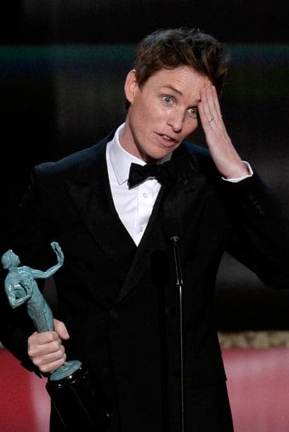 Se lo llevó Eddie Redmayne por 'The Theory of Everything' - y no lo podía creer.