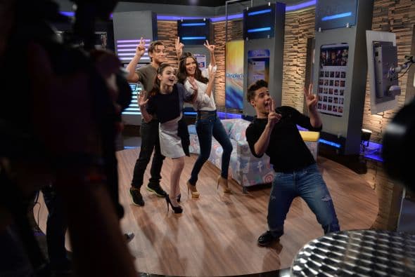 ¡A ver chicos, todos sonriendo para la foto!