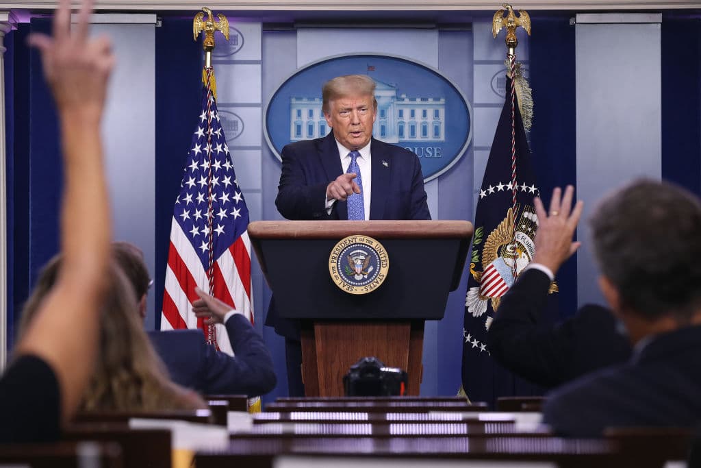 El presidente Trump comparece en rueda de prensa en la Casa Blanca el 22 de julio del 2020 en Washington, DC.