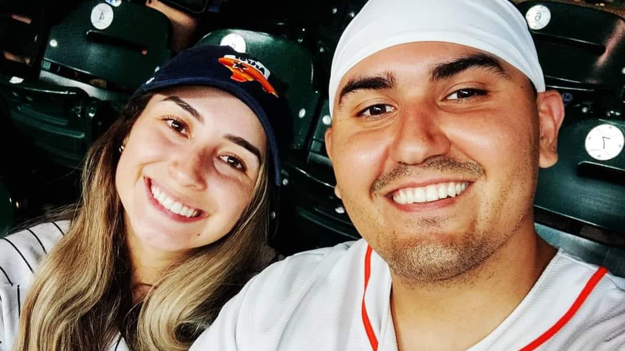 La familia de Mauro asegura que no tenía enemigos o problemas y no se explica qué fue lo que pasó.
<b>"Mauro era una persona muy alegre, siempre contaba chistes, tenía una risa que cualquiera lo podía escuchar donde estaba y era contagiosa</b>”, indicó Aracely Gauna, cuñada de Mauro.