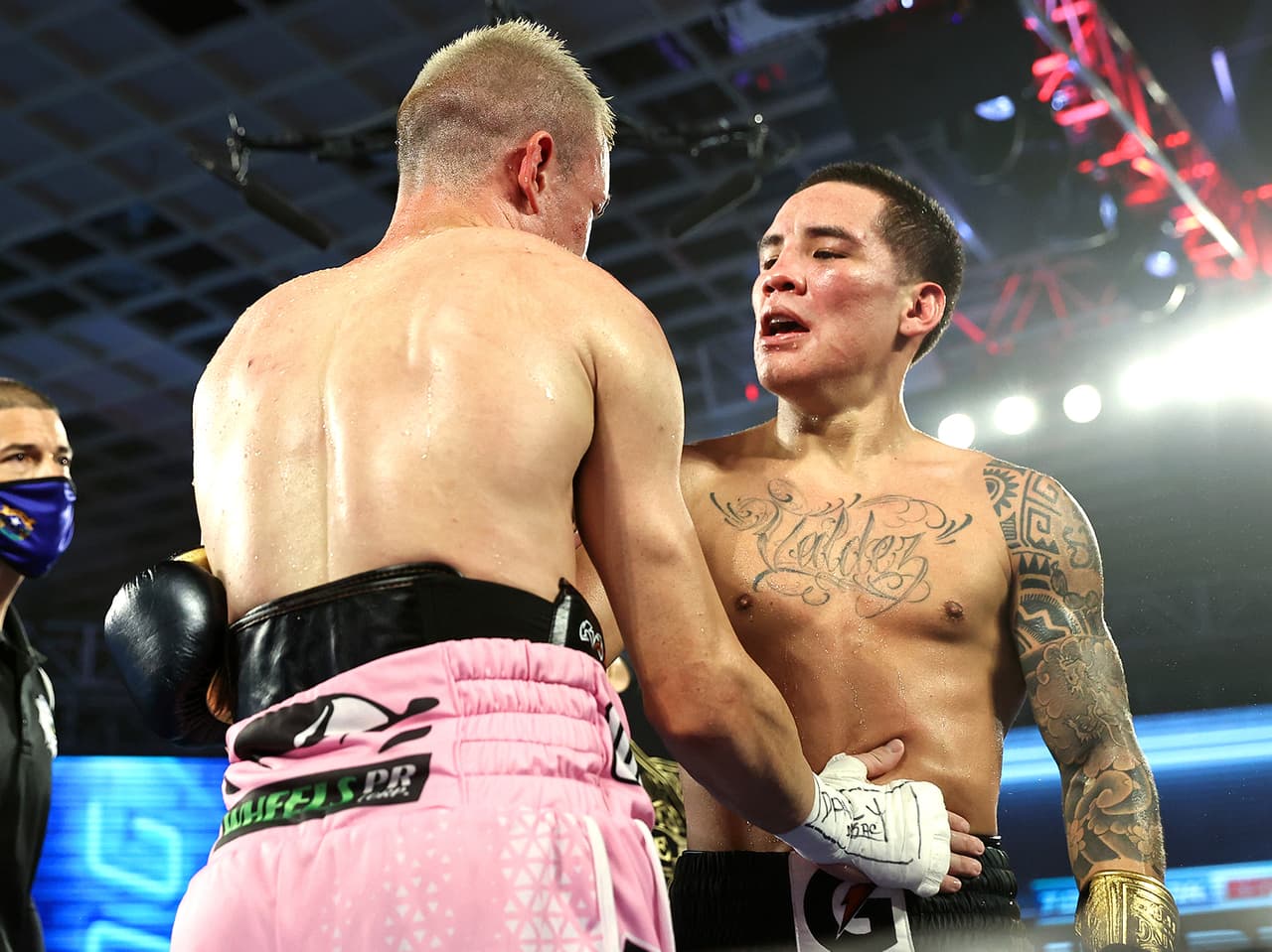 La esperanza de Puerto Rico, Edgar Berlanga, sumó su nocaut 14 consecutivo en el primer round.