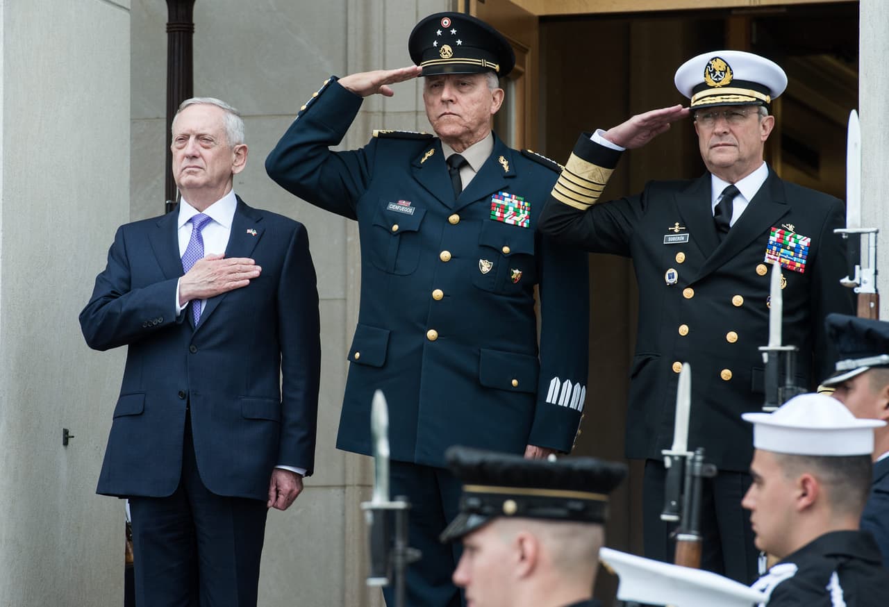 Detienen en EEUU al exsecretario de Defensa mexicano Salvador Cienfuegos